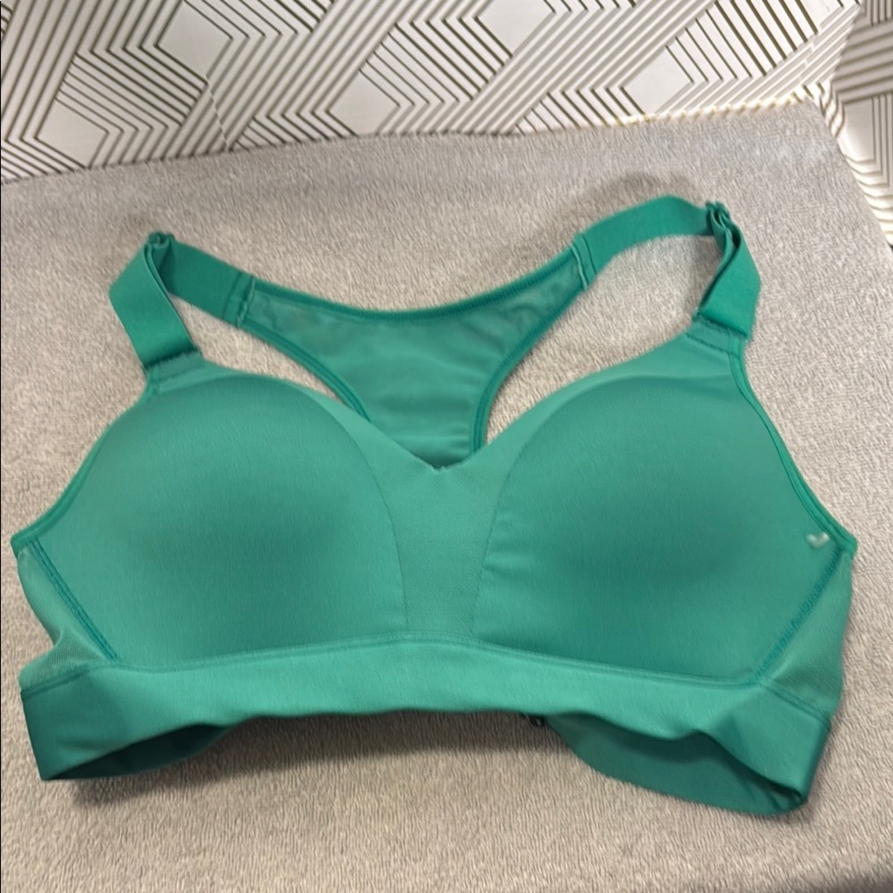 Spyder active bra small Green Smooth Cup Bra Intimates no underwire